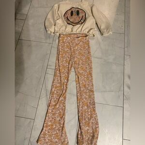 Jessica Simpson Cream and Yellow Floral Kids Set